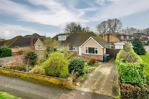 2 bedroom bungalow for sale, Spooners Drive, Park Street, St. Albans, Hertfordshire, AL2