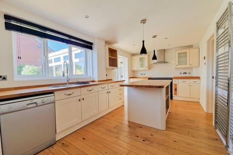 26 Bluebell Close, Biggleswade, SG18 8SL