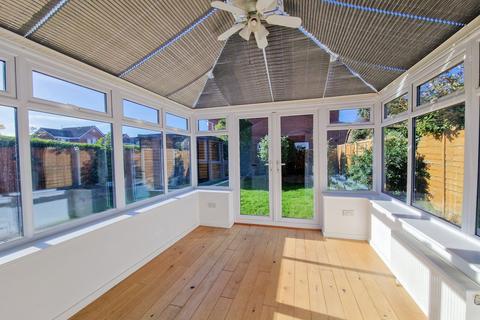 26 Bluebell Close, Biggleswade, SG18 8SL
