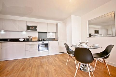 2 bedroom apartment to rent - Booth Road, London, E16