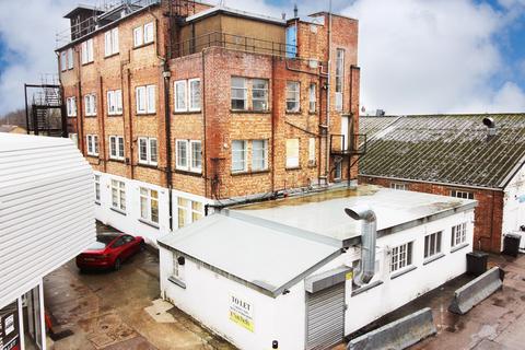 Industrial unit to rent, London Road, Baldock, SG7
