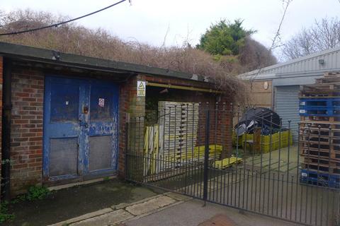 Industrial unit to rent, London Road, Baldock, SG7