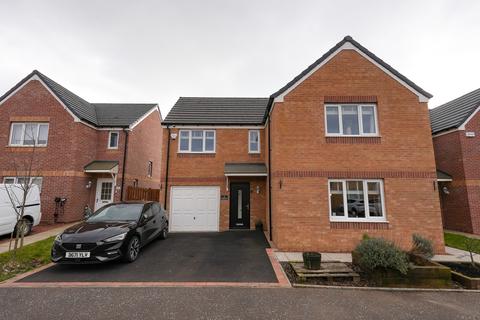 6 Caledonian Crescent, Law, Carluke, ML8 5FL