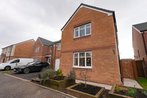 4 bedroom detached house for sale, Caledonian Crescent, Law, ML8