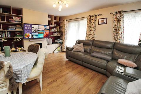 3 bedroom maisonette for sale, Scarletts Road, Colchester, Essex, CO1