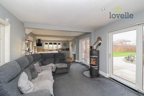 67 Allestree Drive, Grimsby, DN33 3DX