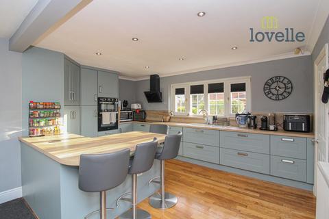 67 Allestree Drive, Grimsby, DN33 3DX