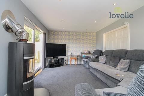 67 Allestree Drive, Grimsby, DN33 3DX