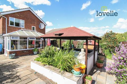 61 Anderby Drive, Grimsby, DN37 9ET
