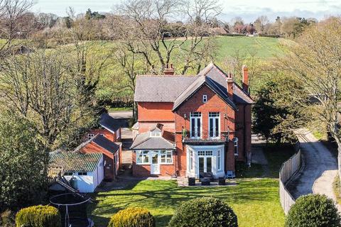 4 bedroom detached house for sale, Aylesby Lane, Healing DN41