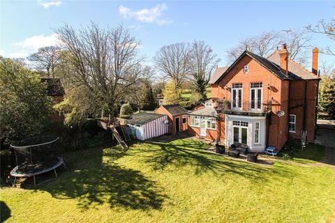 2 Aylesby Lane, Healing, Grimsby, DN41 7QP