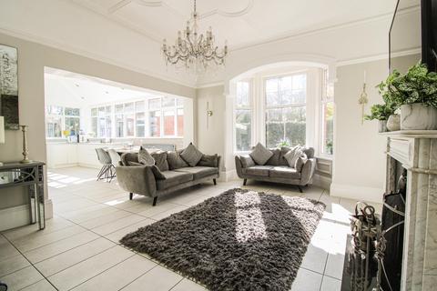 2 Aylesby Lane, Healing, Grimsby, DN41 7QP