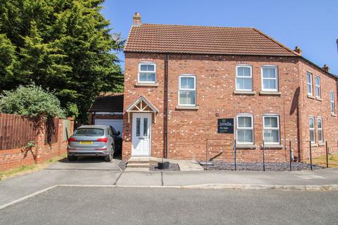 3 bedroom semi-detached house for sale, Bevers Way, Holton-le-Clay DN36
