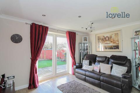 21 Blyth Way, Laceby, Grimsby, DN37 7FD