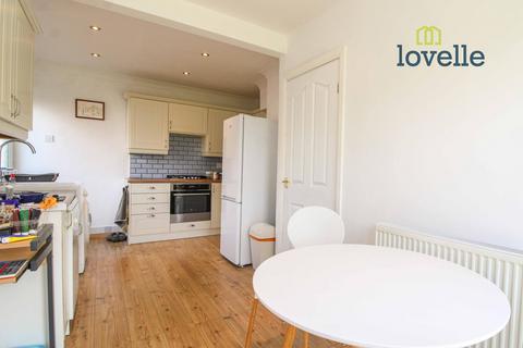 12 Clyfton Crescent, Immingham, DN40 2BA