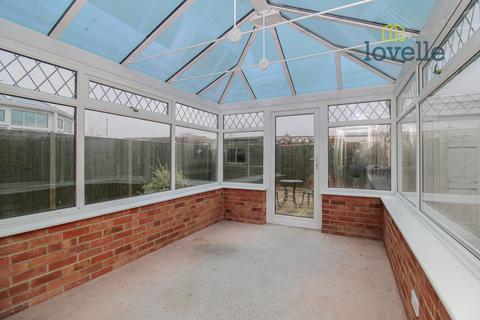 3 bedroom semi-detached bungalow for sale, Fallowfield Road, Grimsby DN33