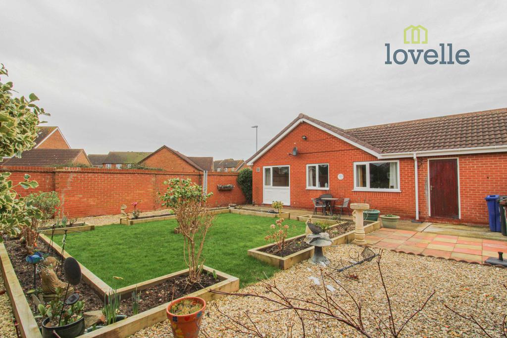 Fortuna Way, Grimsby DN37 3 bed detached bungalow for sale £200,000