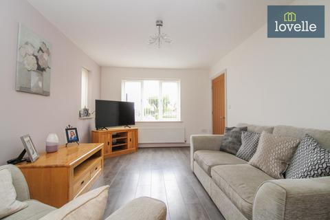 32 Gloria Way, Grimsby, DN37 9SW
