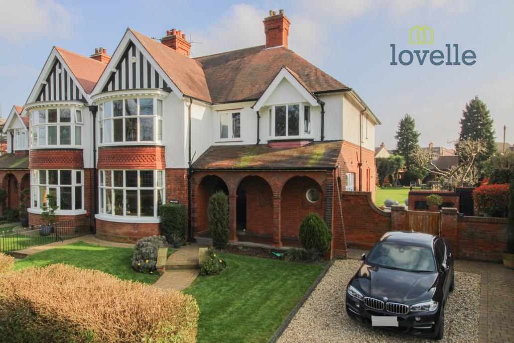 Park Drive, Grimsby DN32 5 bed semidetached villa for sale £495,000