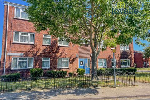 2 bedroom flat for sale, Pinewood Crescent , Grimsby DN33