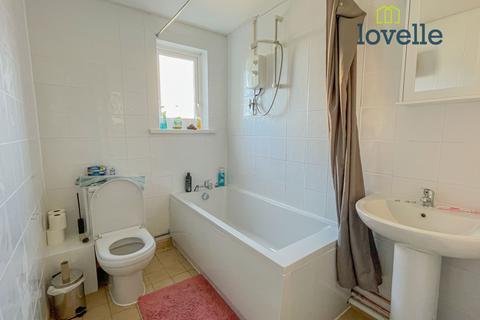 undefined, Pinewood Crescent , Grimsby DN33