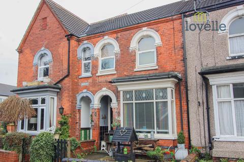 4 bedroom terraced house for sale, St. Augustine Avenue, Grimsby DN32