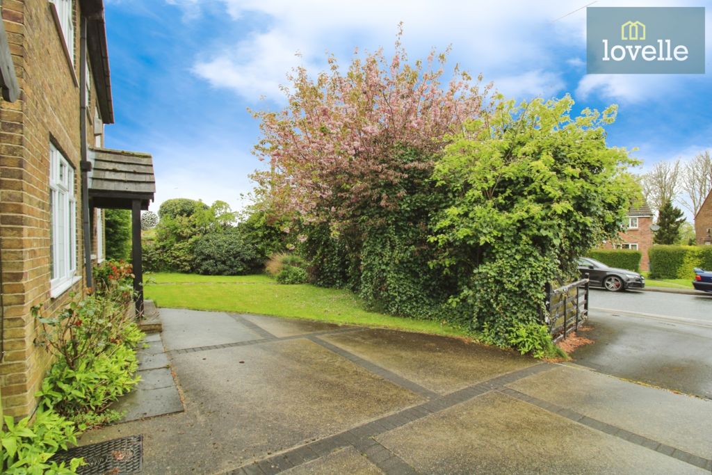 Station Road, Stallingborough DN41 4 bed detached house for sale £299,950