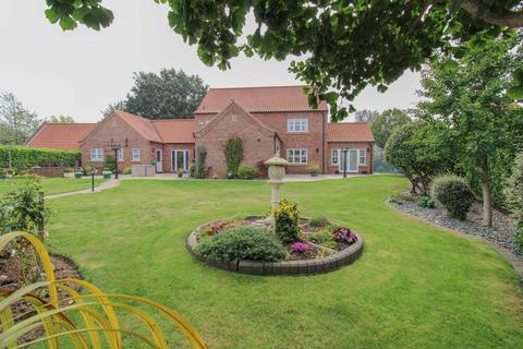 4 bedroom detached house for sale, The Drive, Waltham DN37