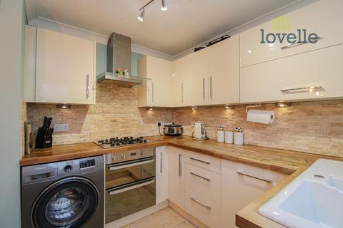 60 The Limes, Keelby, Grimsby, DN41 8HA