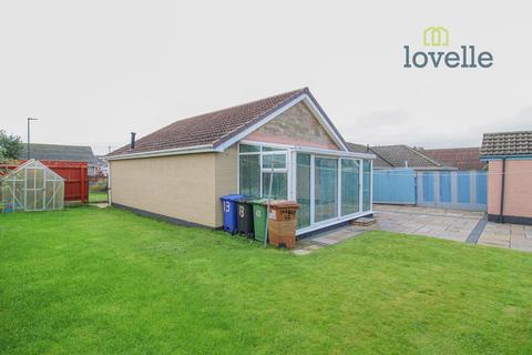 2 bedroom detached bungalow for sale - Torbay Drive, Grimsby DN33
