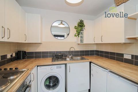 1 bedroom flat for sale, Victoria Court, Grimsby DN31