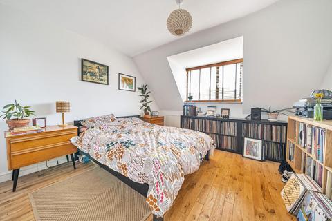 65 Ambergate Street, London, SE17 3RZ