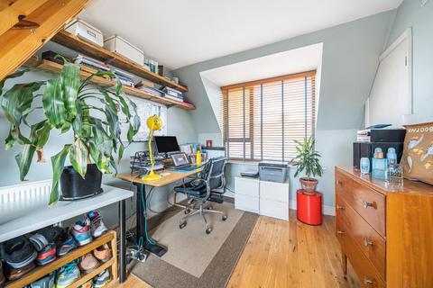 65 Ambergate Street, London, SE17 3RZ