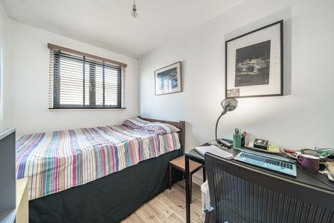 65 Ambergate Street, London, SE17 3RZ