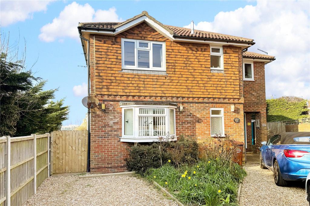 Bewley Road, Angmering, West Sussex 2 bed apartment for sale £275,000