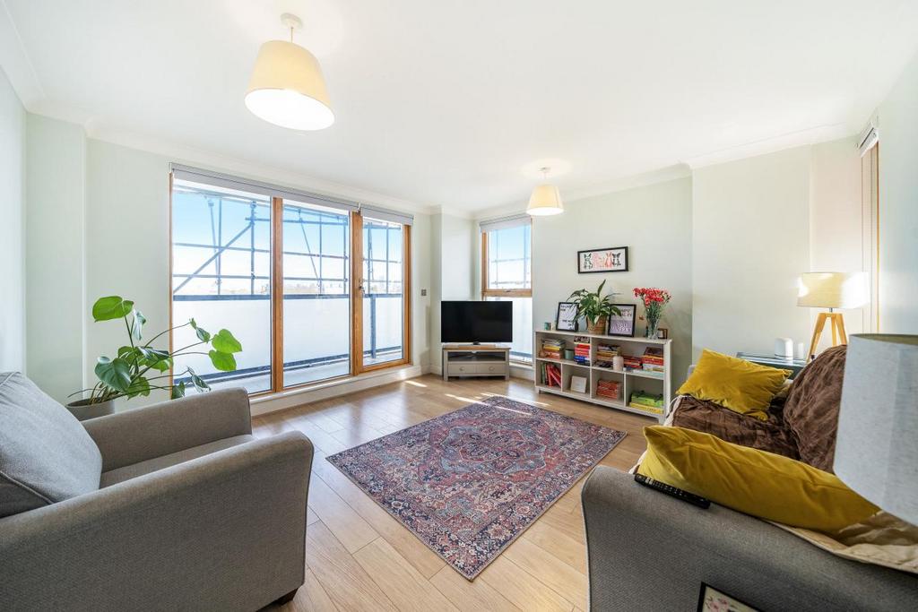 Robsart Street, Brixton 2 bed flat for sale £525,000