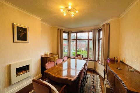 34 Ashridge Crescent, London, SE18 3EB
