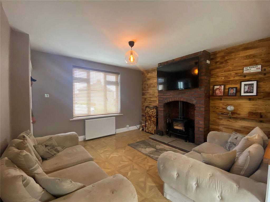 Roy Road, Bradford, BD6 3 bed terraced house for sale £135,000