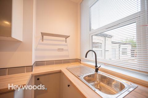 2 bedroom terraced house to rent, London Road, Trent Vale, Stoke-on-Trent ST4