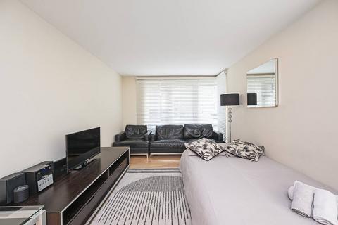 1 bedroom flat to rent, High Timber Street, City, London, EC4V