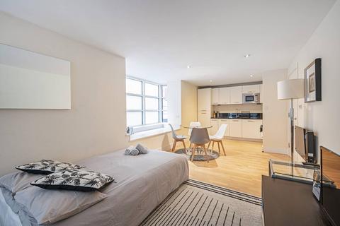 1 bedroom flat to rent, High Timber Street, City, London, EC4V