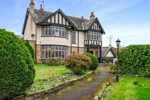 4 bedroom detached house for sale, Park Lane, Roundhay, Leeds