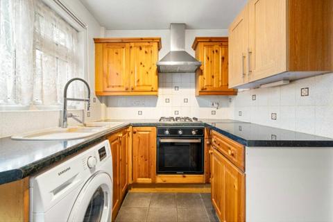 8 Alba Close, Hayes, UB4 9PT