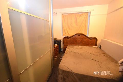 undefined, Morden SM4