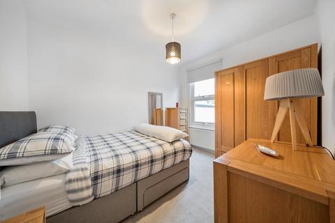 1 bedroom flat for sale, Hargwyne Street, Clapham