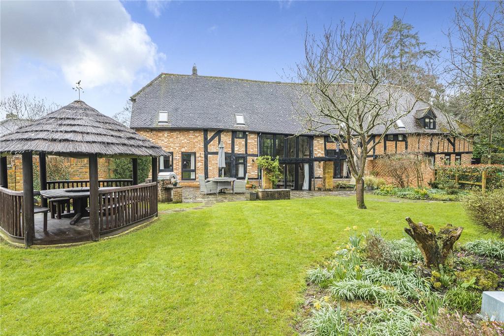 Hartley Wintney, Hartley Wintney RG27 4 bed semidetached house for