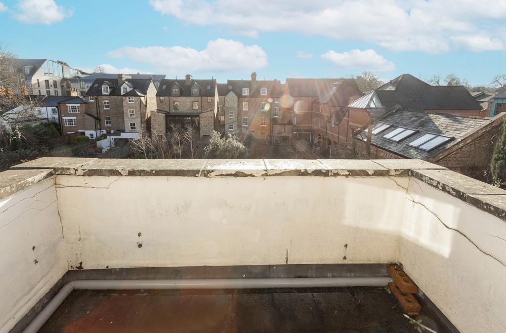 Balcony (Annexe)