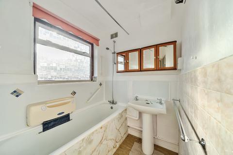 138 Cornwall Road, Ruislip, HA4 6AW
