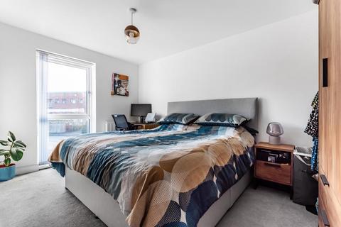 1 bedroom flat for sale, Rooksdown,  Basingstoke,  RG24