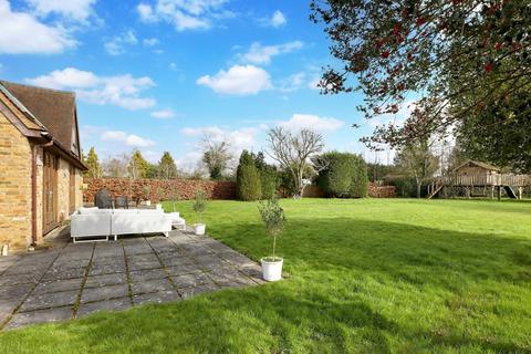 5 bedroom detached house for sale, Chalfont Road, Seer Green, Beaconsfield, Buckinghamshire, HP9